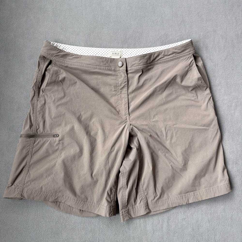 LL‎ Bean Shorts Womens 16 Taupe 9" Water Repellent Comfort Trail Hiking Camping